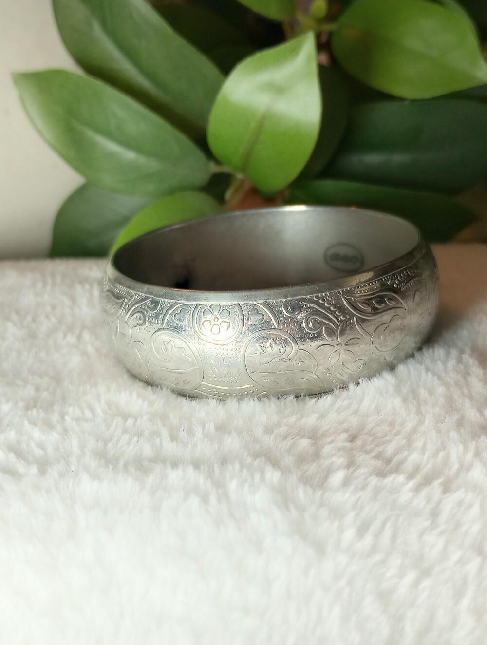 Y2K American Eagle Outfitters Etched Hollow Bangle Silver Tone Engraved Bracelet